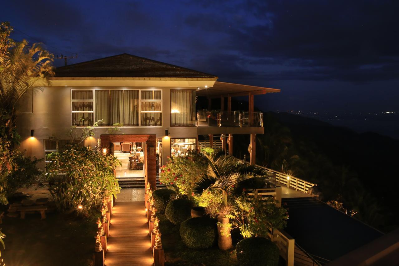 The Oriental Luxury Suites Alfonso Екстериор снимка